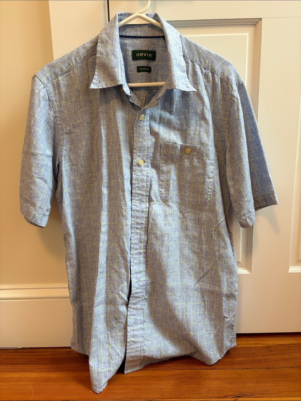 Orvis Men’s Short-Sleeve Button-Down Shirt in Light Blue Heather